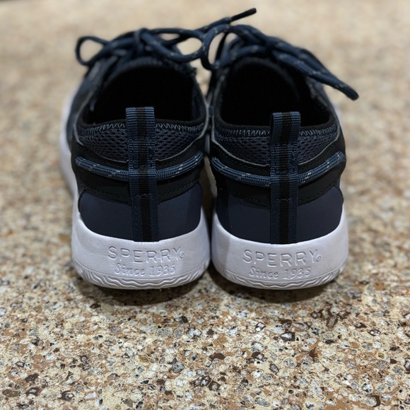 Boys Sperry Blue and White deck shoes - Picture 2 of 7